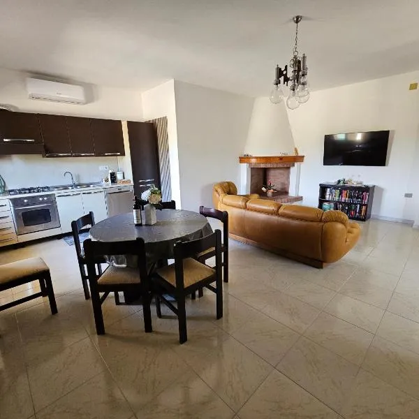 Gremb House, hotel en San Giovanni Suergiu