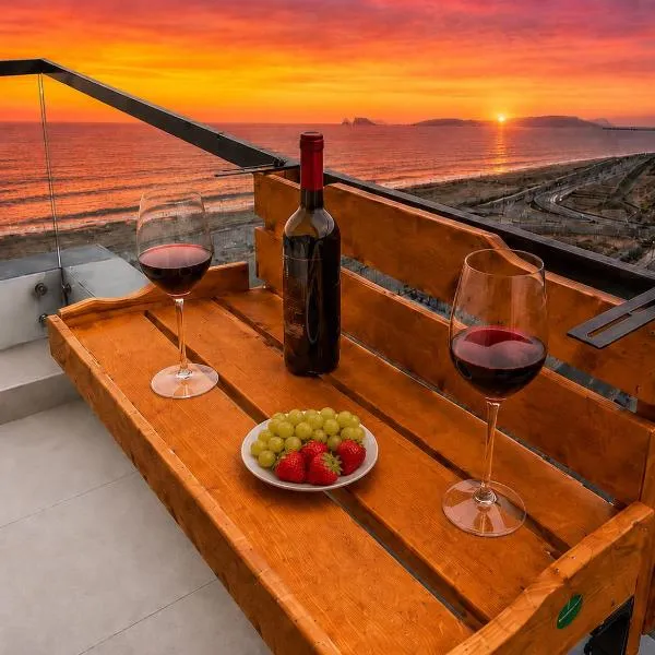 Oceanfront 3BR Apartment 15 Minutes to the Airport, Fast WiFi, Pool, Gym, Sauna and Free Parking, hotel en Lima