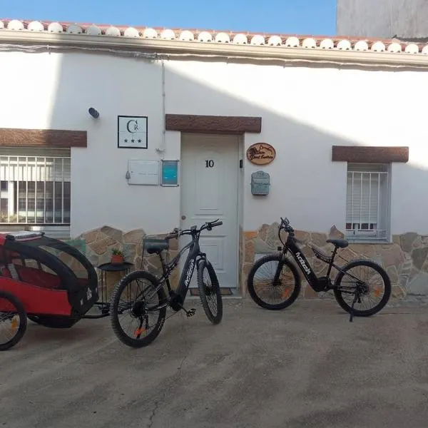 Casa Rural Exedra 3 Estrellas, hotell i Carcaboso