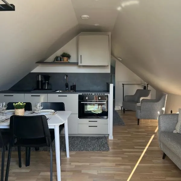 Fin lägenhet i Falkenberg, Tröingeberg 5min från E6, hotel sa Falkenberg