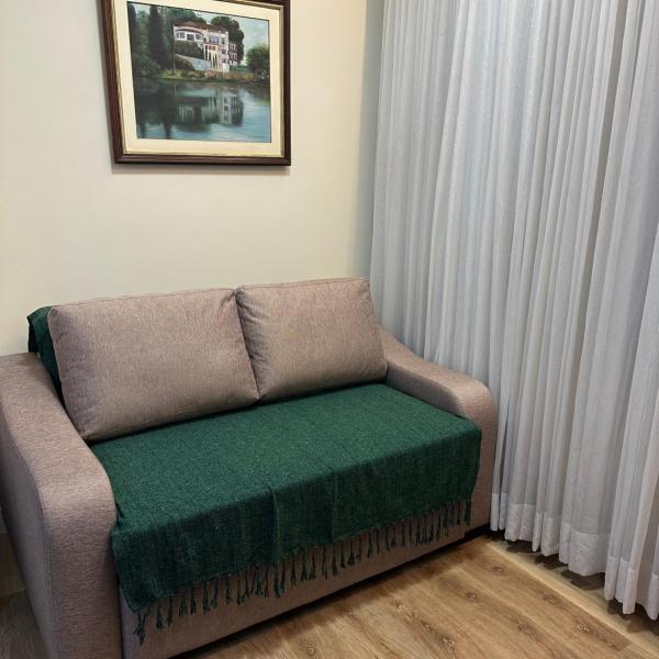 Apto 40m2 Ambientes separados, sala e quarto até 4 pessoas - Foto 3