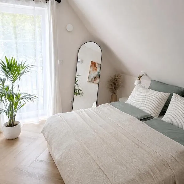 Top bewertete 2-Zimmer-Wohnung mit sehr gut ausgestatteter Küche, Netflix und gemütlichem Schlafzimmer in Hildesheim, hotel em Hildesheim