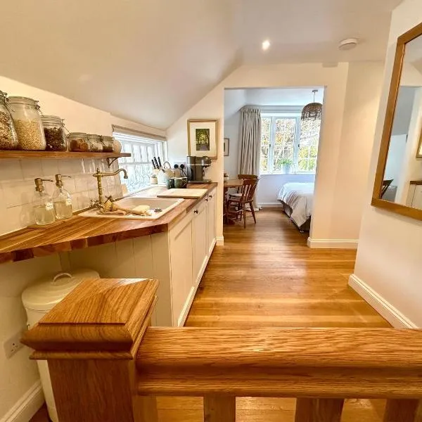 Apartment above Samantha Dadd Art Studio - in the Cotswolds, hotel i Tewkesbury