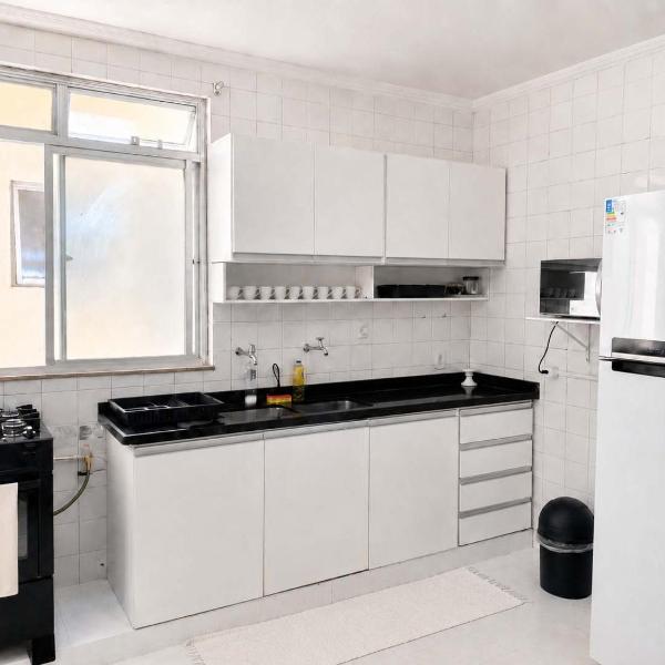 Amplo Apartamento 3 Quartos com Ar Condicionado a 500 m da Praia - Foto 3