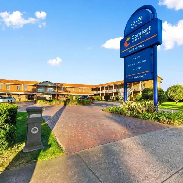 Comfort Inn & Suites King Avenue, hotel em Sale