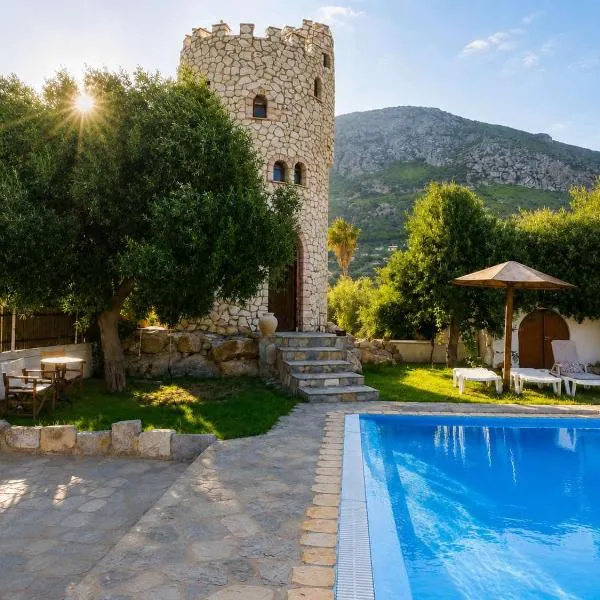 Beach Livadostra StoneTower - Private Pool Retreat, hotel a Paralia Livadostratas