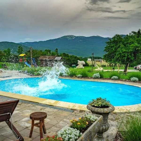 Holiday Park Plitvice Paradise II: Korenica şehrinde bir otel