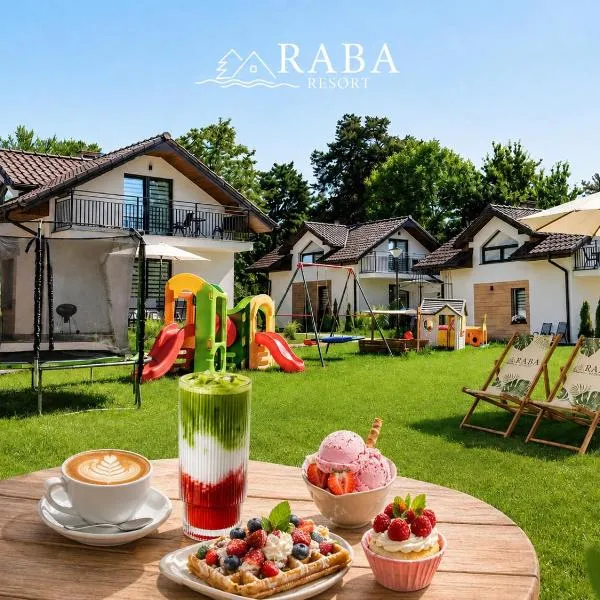 RABA RESORT - Domki i Apartamenty pod Krakowem, хотел в Гдов