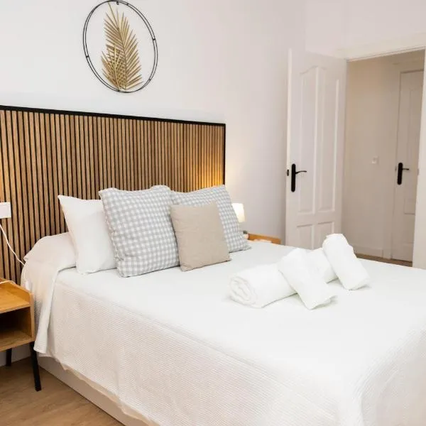 Céntrico apartamento con parking gratis, hotel in Cazorla