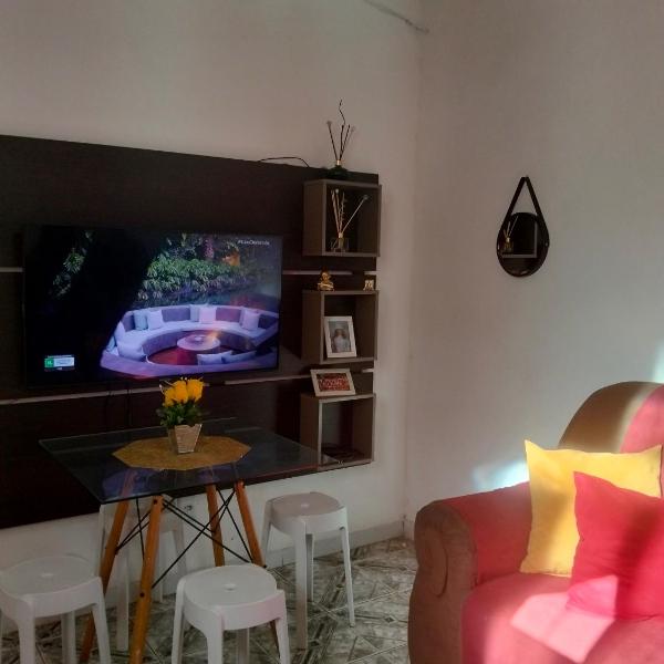 Casa com piscina, chuveirão e churrasqueira perto do Aeroporto - Foto 5