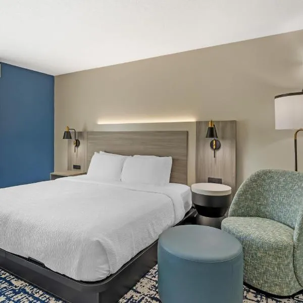 Best Western Plus Omaha Airport Inn, hotel en Carter Lake