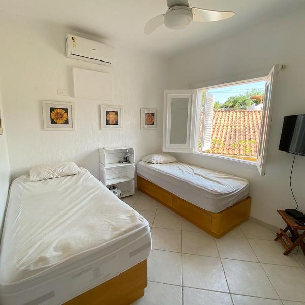 Casa Completa Perto do Mar em Condomínio com Piscina - Foto 2