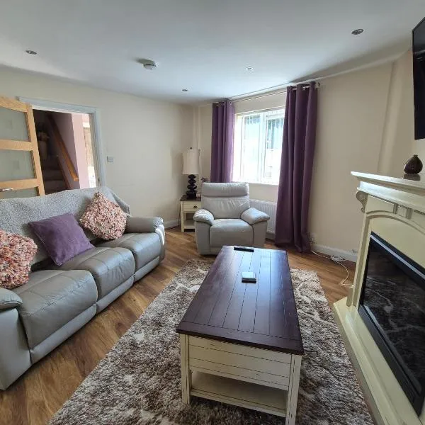 Derry City 3 Bedroom house near Ebrington Square, hotel sa Derry Londonderry