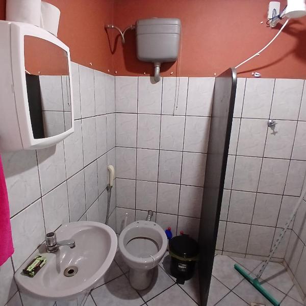 Excelente casa no centro com 3 quartos - Foto 3