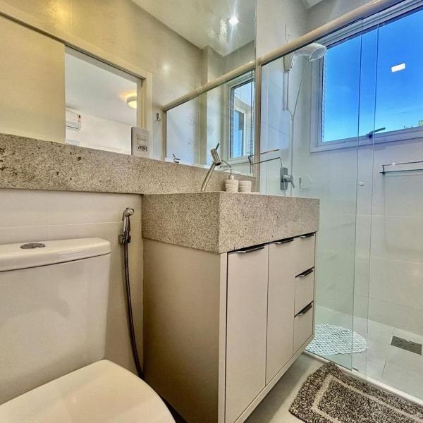 Apartamento com 2 suítes a 130 metros da praia - Foto 3