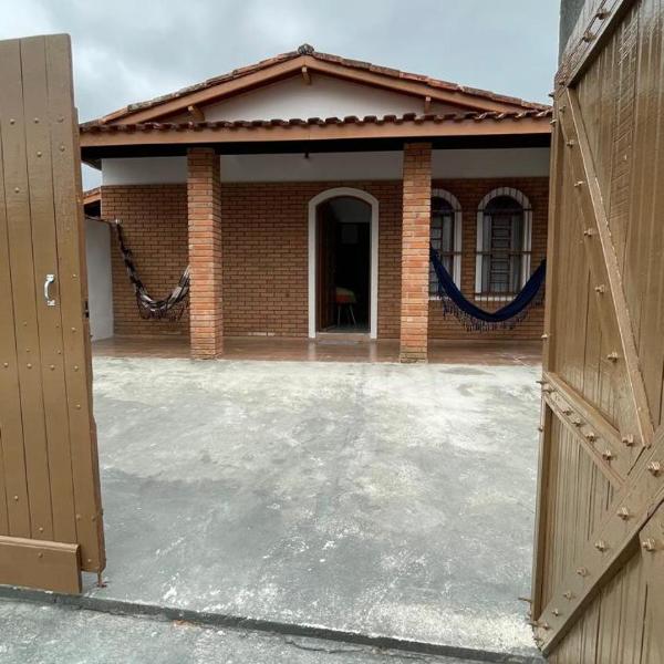 Casa Grande 800m da Praia Martim de Sá