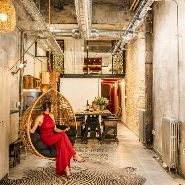 Loft artístico Espacio Lirola Centro, hotel en Granada