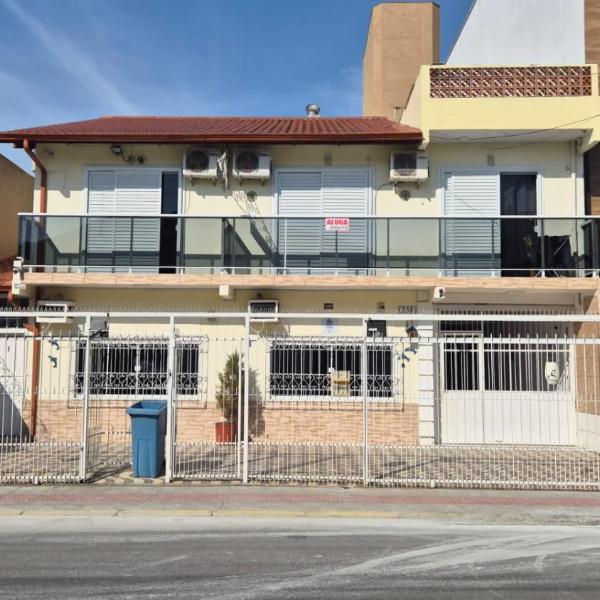 La Casita 2004