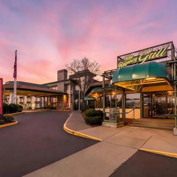 Red Lion Hotel Rogue Regency Medford Airport, ξενοδοχείο σε Medford
