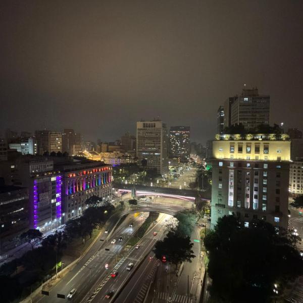 Studio Sé Centro SP - Metrô na Porta