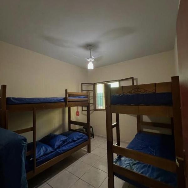 Casa confortável em Ubatuba bairro Taquaral 3km da praia - Foto 2
