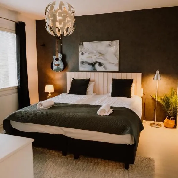 Modern design w/balcony, free parking,WiFi & A/C, hotel in Lappeenranta