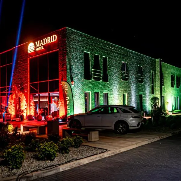 Hotel MADRID โรงแรมในKrzemionka