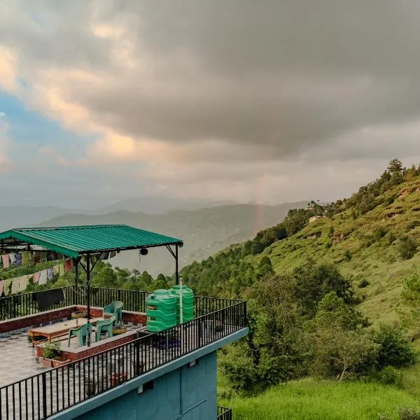 Bloom Nest Almora Kasar Devi, готель у місті Алмора
