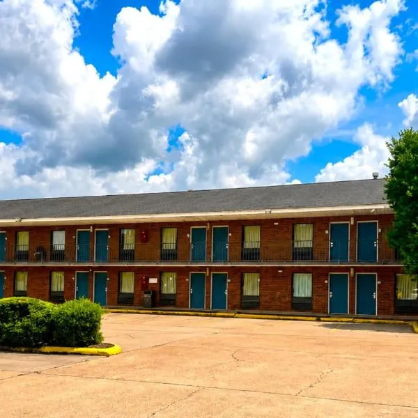 Delta Inn West Helena US 49 AR, hotel em West Helena