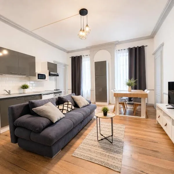 Perle d'Arbois au Centre 75m2 2 chambres - 2SDB, khách sạn ở Arbois