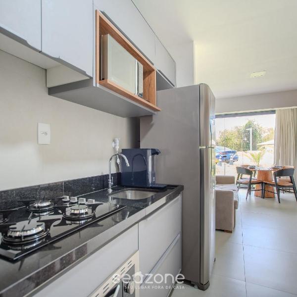 Apartamento c/ Piscina na Praia do Forte VLP0109