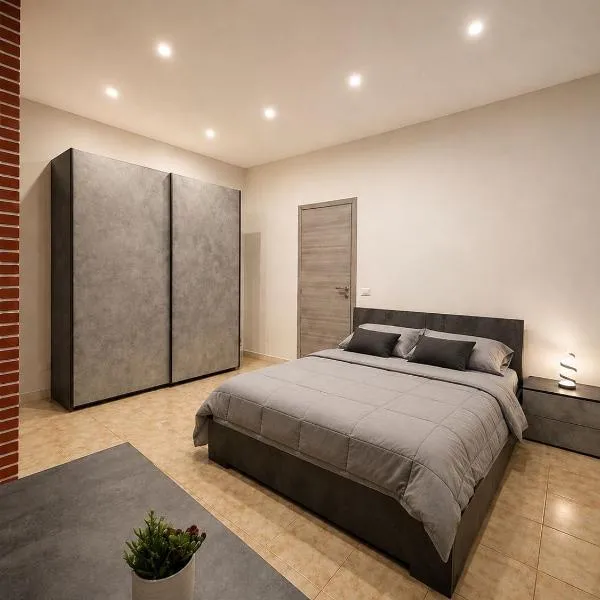 Appartamento don orione – hotel w mieście Tortona