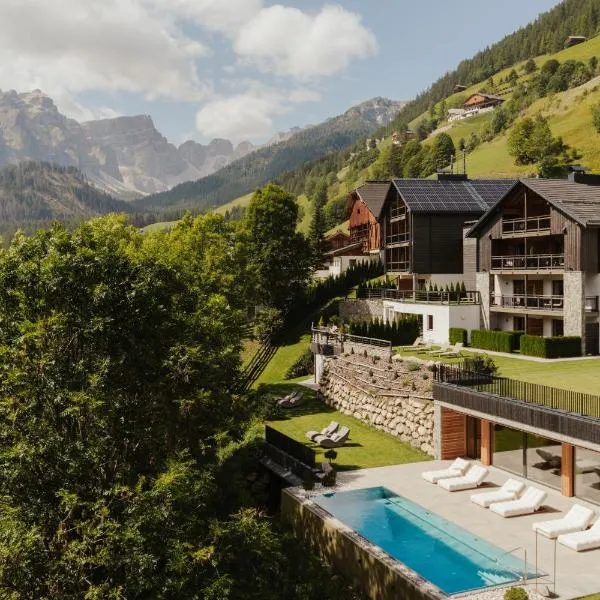 Les Dolomites Mountain Lodges, hotel v destinácii San Martino in Badia