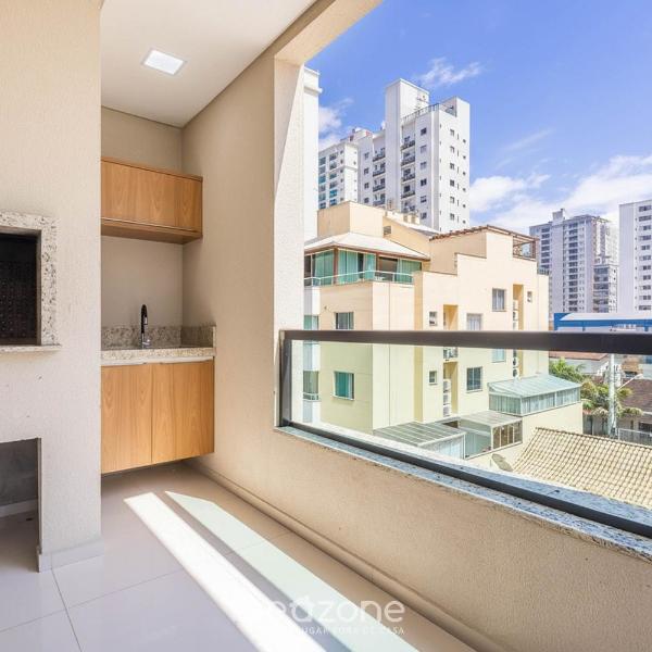Apt c/ 2 suítes e churrasq. 650m da praia RGO0301
