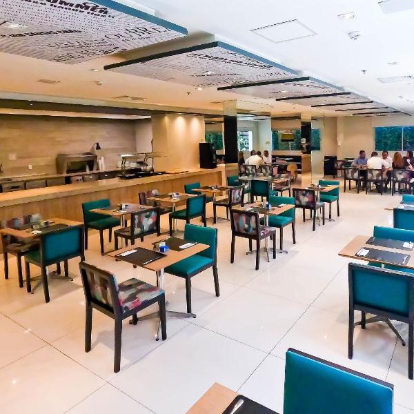 Stay Inn opção de café da manhã e de estacionamento frigobar cafeteira toalheiro microondas internet dedicada piscina academia sauna e muito mais - Foto 4