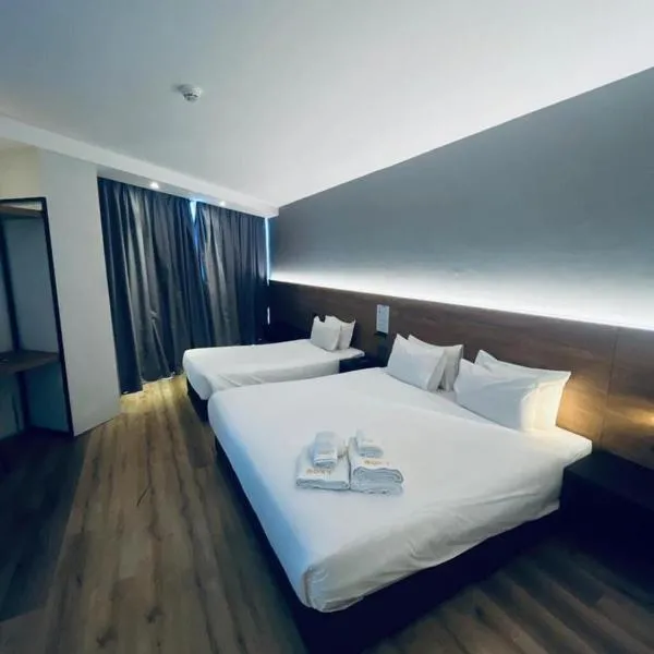 Roxy Hotel Padungan、クチンのホテル