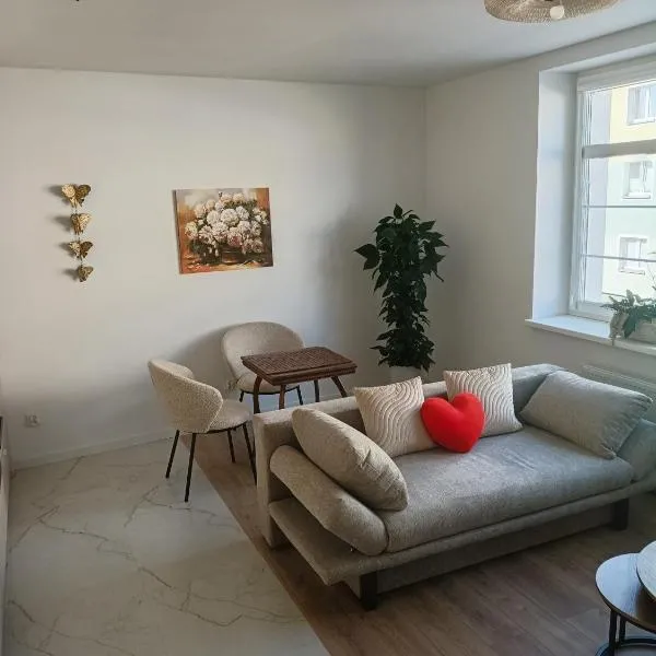 Apartament Nowy Gryf w centrum Szczecinka, hotel v destinaci Nový Štětín