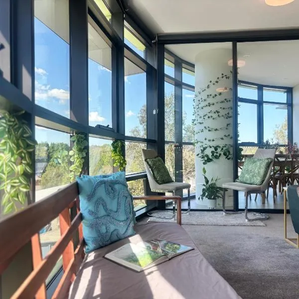 Floor to Ceiling Park View Oasis at Olympic Park Free Parking โรงแรมในซิดนีย์