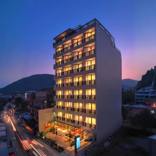 Aabas Pokhara by Barahi Hospitality, hotel sa Pokhara