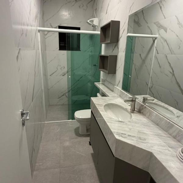 Linda Casa Térrea de Alto Padrão com Piscina Aquecida em Guaratuba - Foto 3
