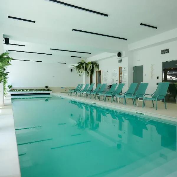 Hotel&SPA 5 HILLS DRAGASANI, hotell i Drăgăşani
