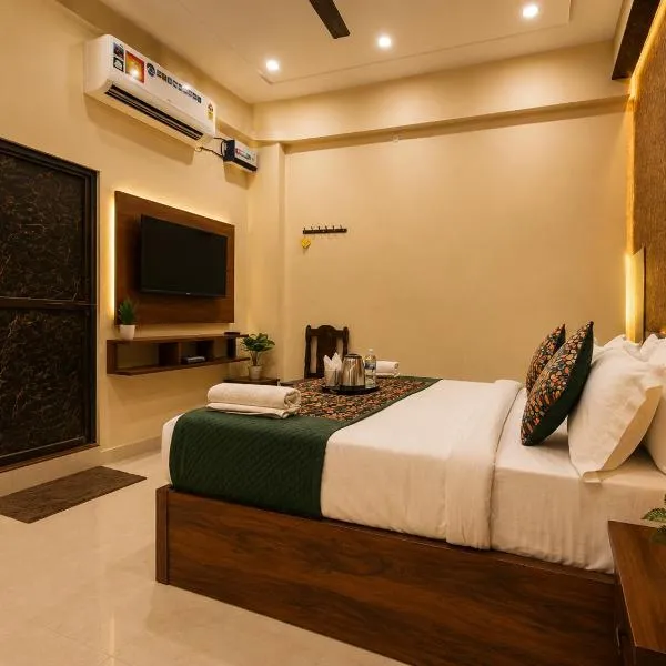 Hotel Harmony Heaven Heaven BY Rk Palace, hotel din Ayodhya