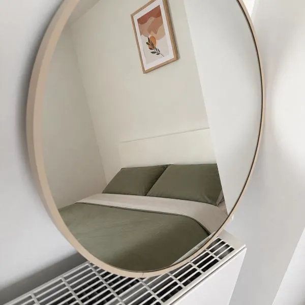 Bright Designer Apartment Sint-Niklaas Center, מלון בסנט - ניקלאס