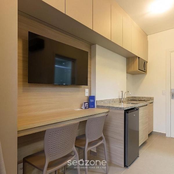 Studio c/ varanda em Cond. c/ academia GBN0506