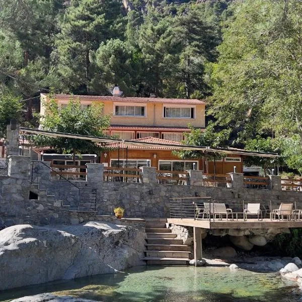 Hotel Arena le Refuge, hotel em Corte