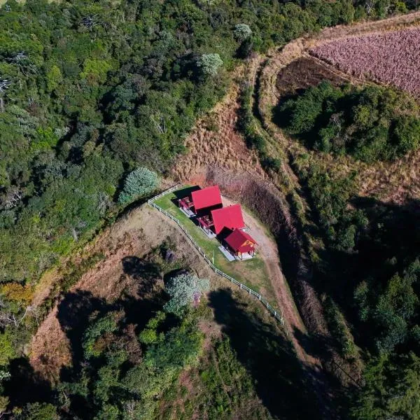 Pousada Pedra da Mata chalés na montanha, hotel em Munhoz