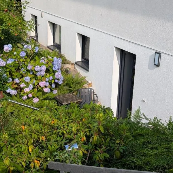 Schönes Appartement am Weser-Radweg, hotel in Minden