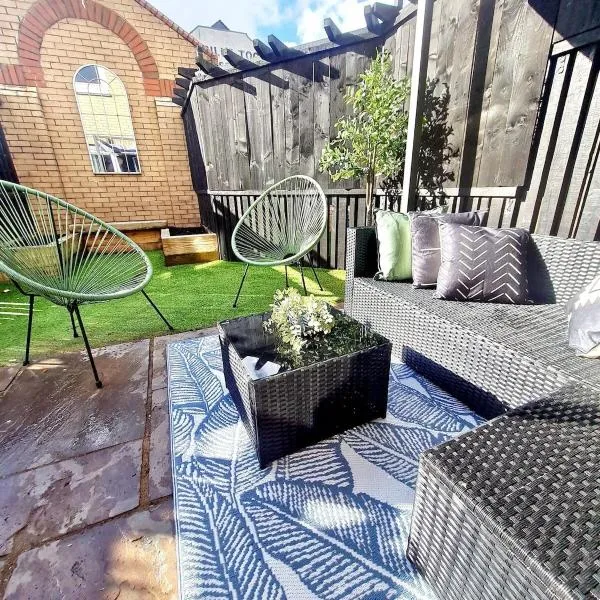 Urban 4BR house - FREE parking, hotel u Glasgowu