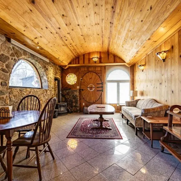 Shire Suite at White Lotus Eco Spa retreat, hotel u gradu Stanardsville