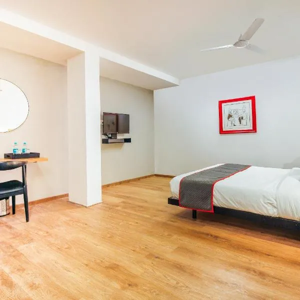 Super Townhouse RCC Sunrise, hotel em Hyderabad